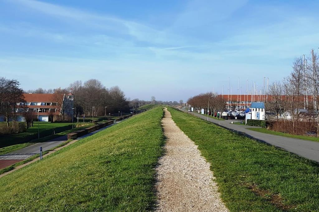 Welkom In Dekreek V59, Dem Freundlichen Ferienhaus Bruinisse Bagian luar foto