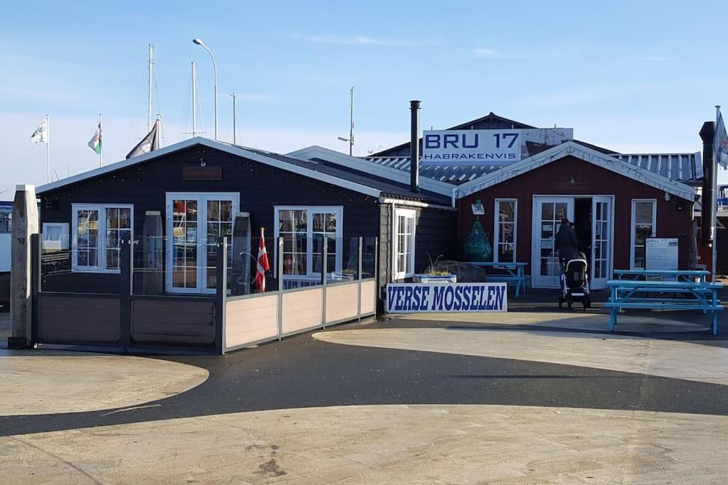 Welkom In Dekreek V59, Dem Freundlichen Ferienhaus Bruinisse Bagian luar foto